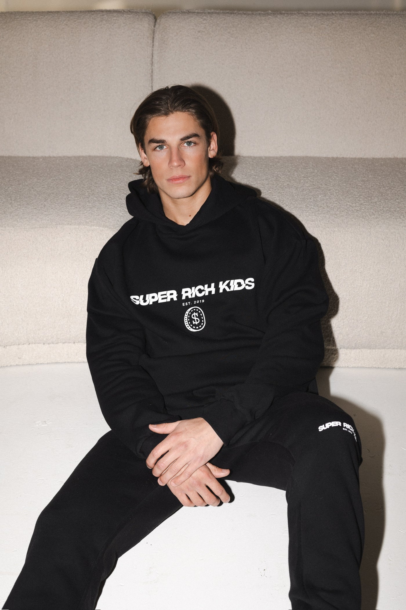 Hoodie 'Super Rich Kids' Zwart