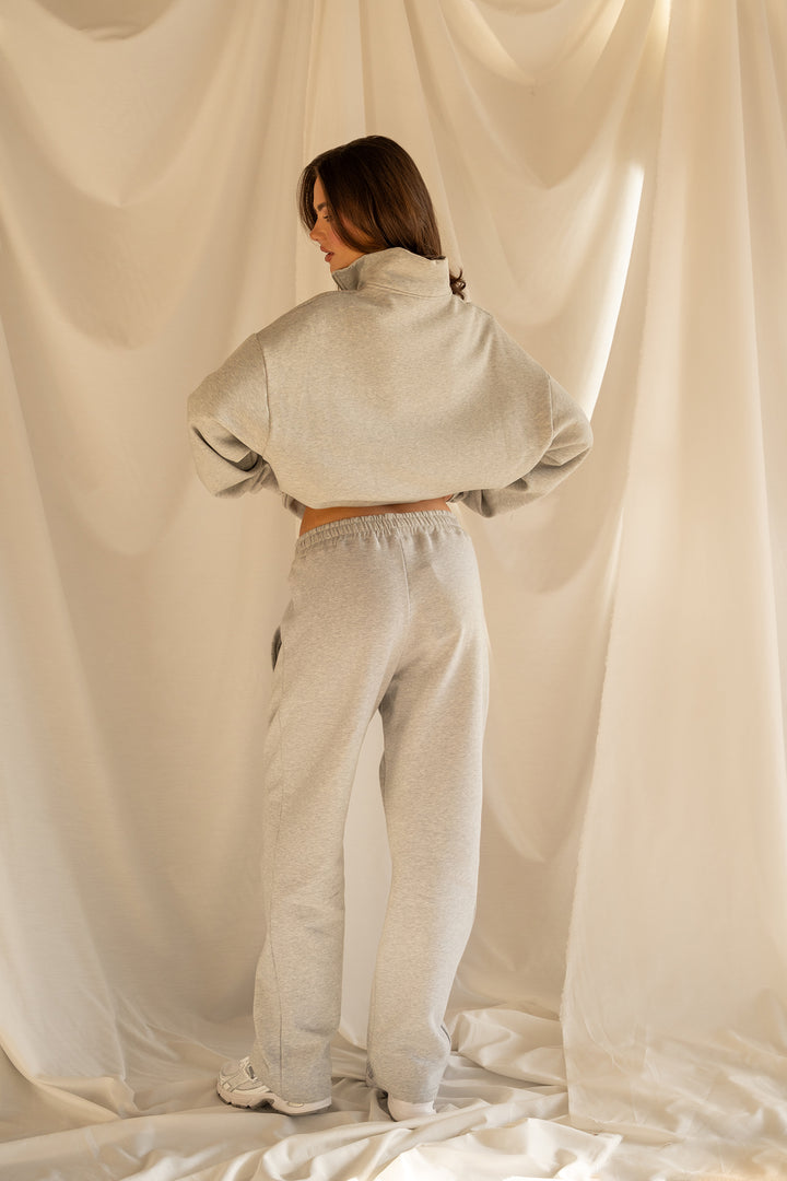 'The New Rich' Quarter Zip sweater 'Grey Melange & Burgundy'