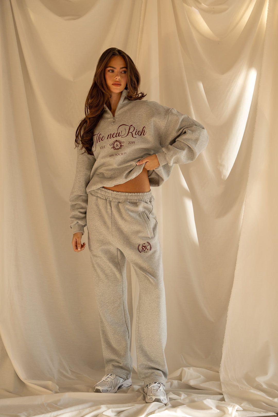 'The New Rich' Quarter Zip sweater 'Grey Melange & Burgundy'