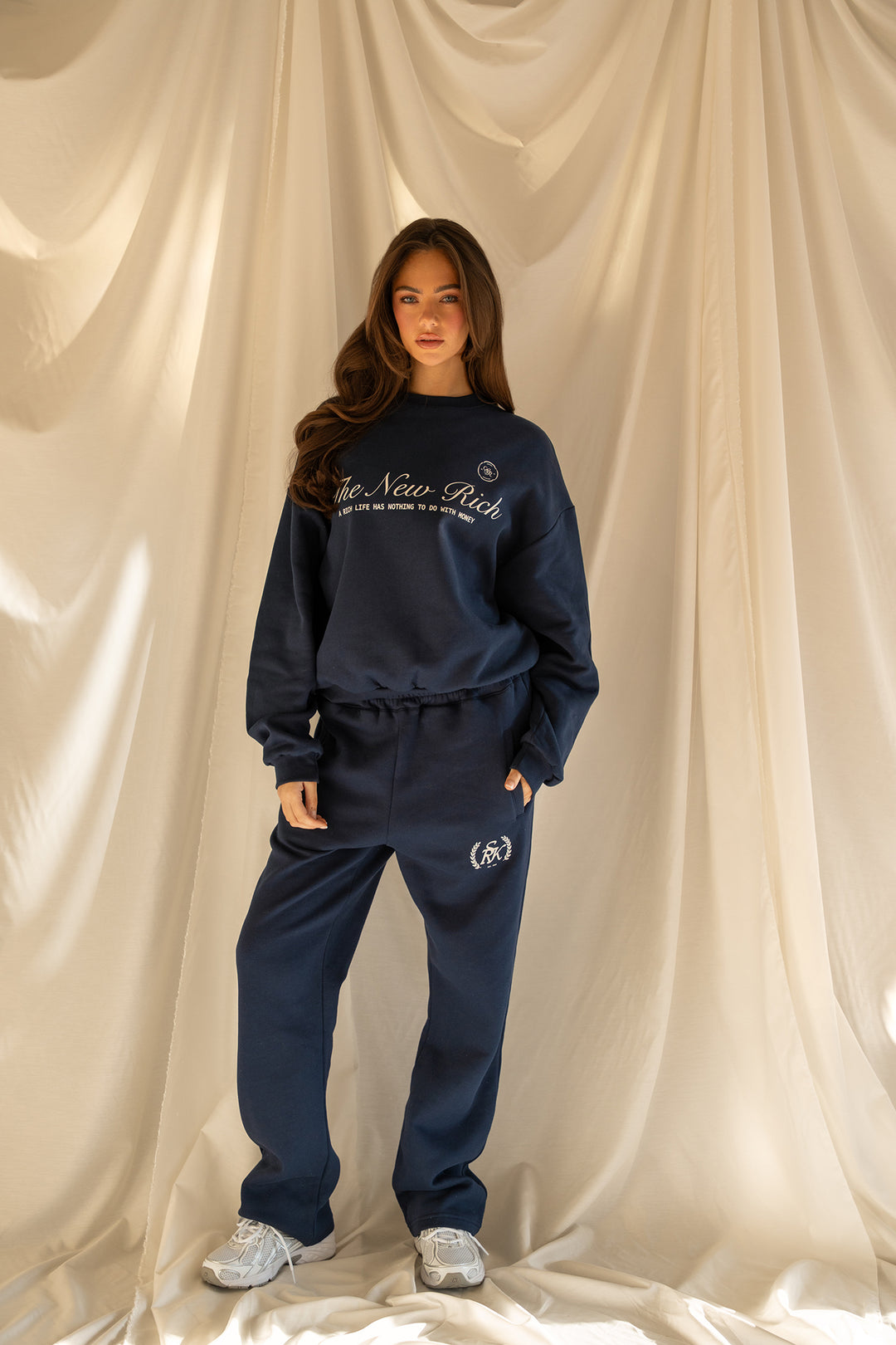 'The New Rich' Sweater 'Navy'