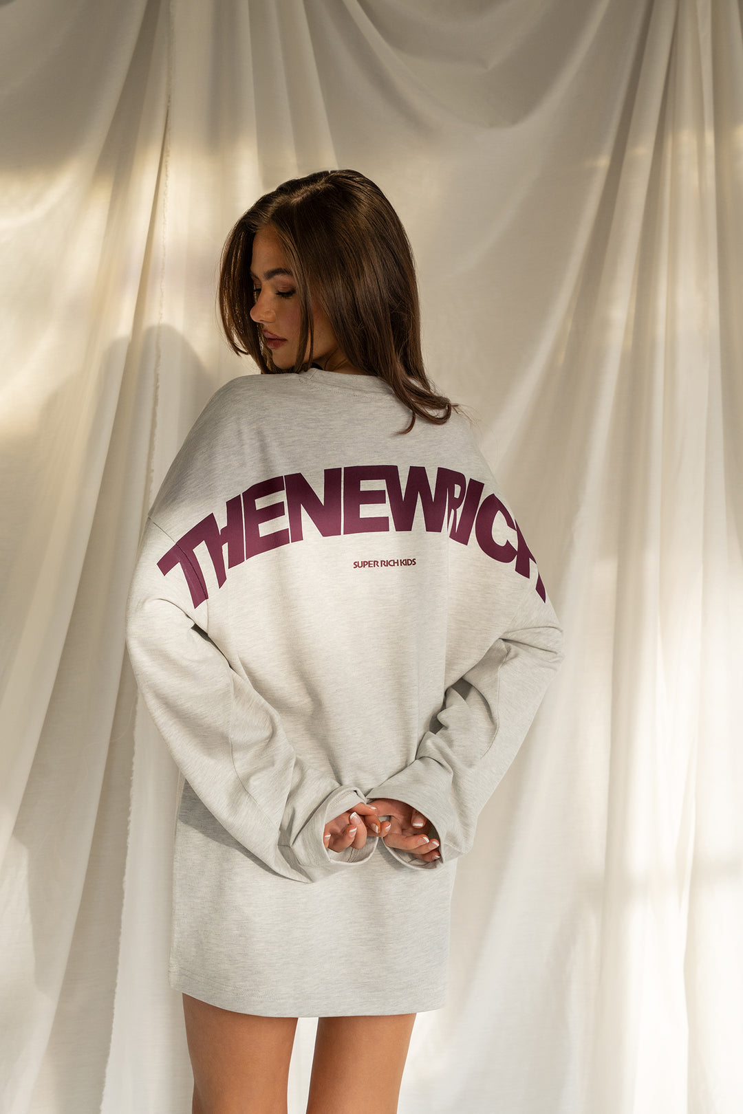 'THE NEW RICH' Longsleeve tee 'Grey Melange & Burgundy'