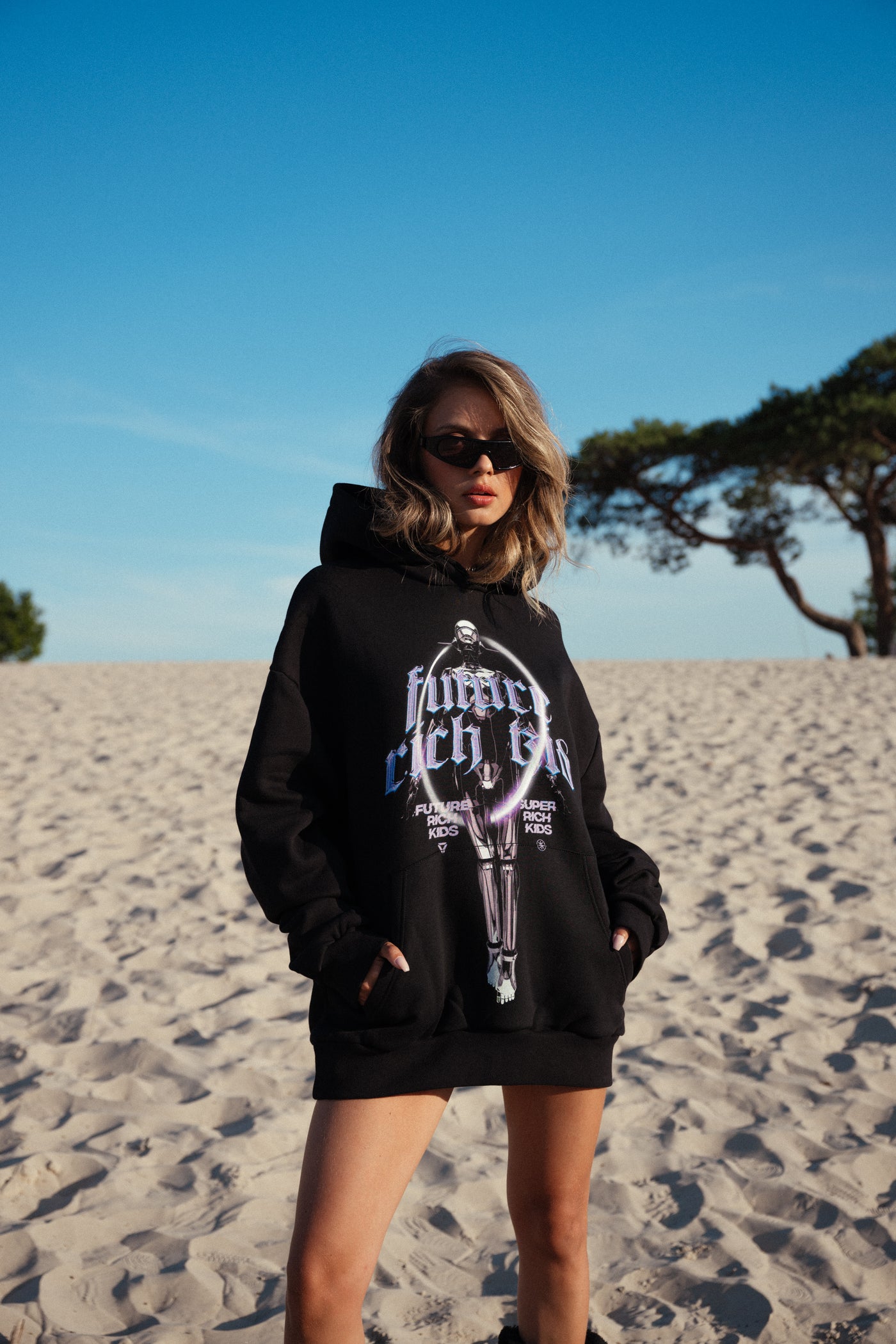 Hoodie 'Future Rich Kid' zwart met paars